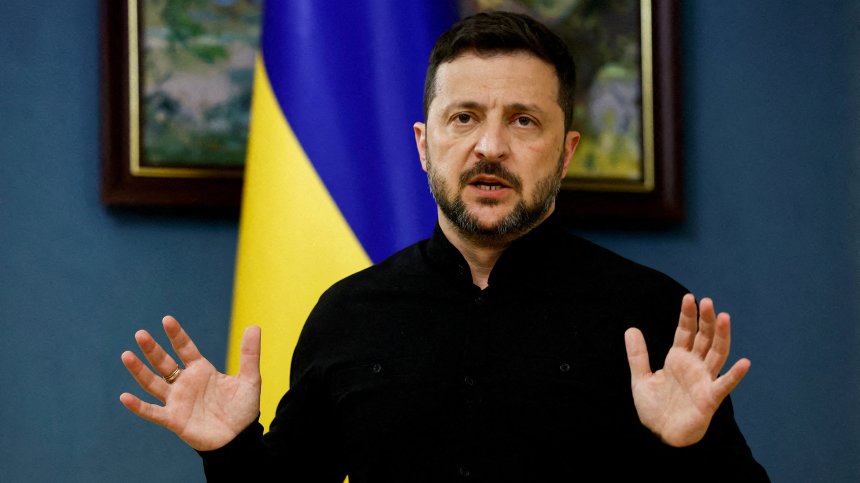 Зеленски: Украйна няма да дари земята си на Русия