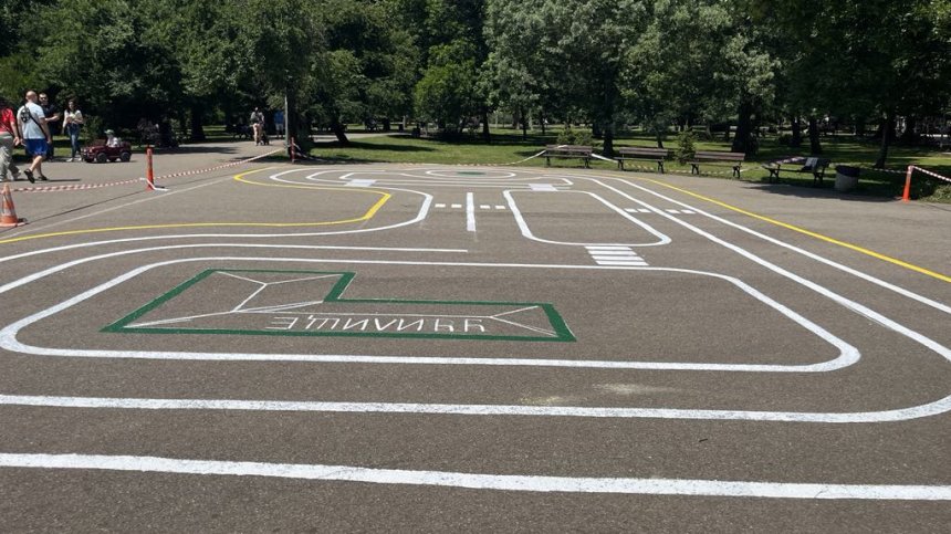 Фондация "Ани и Явор" откри образователна площадка за уроци по пътна култура (+СНИМКИ)