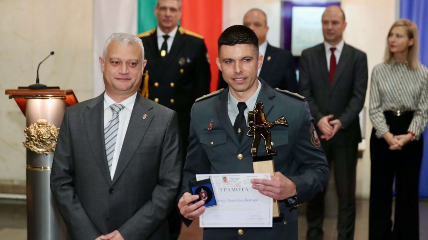 Министър Дечев на връчването на наградите "Пожарникар на годината" (СНИМКИ)