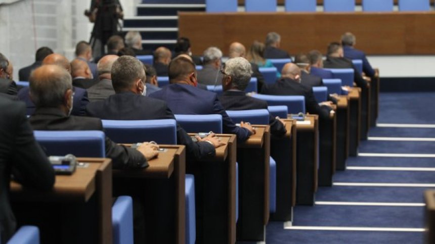 Окончателно: Гласуваме и с машини, и с хартиени бюлетини на изборите