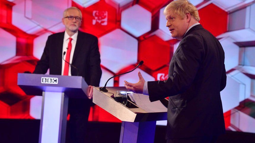 Великобритания гласува на предсрочни избори