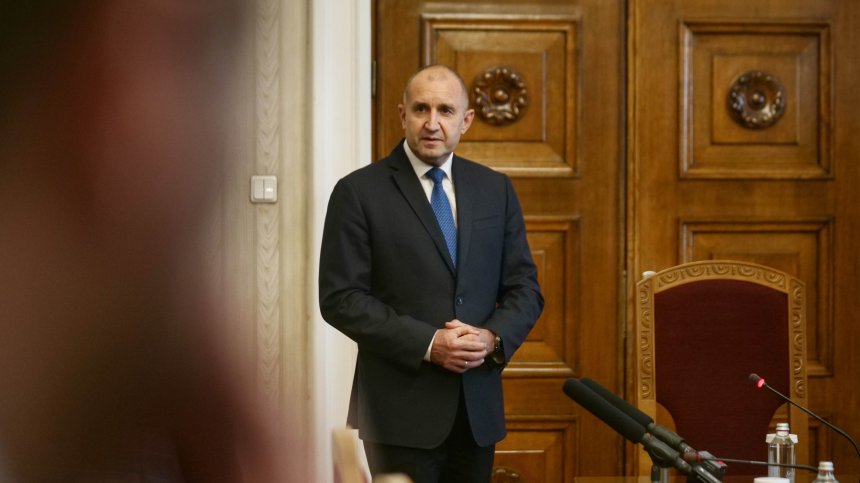 Румен Радев: Държавата е безпомощна пред необоснованото покачване на цените