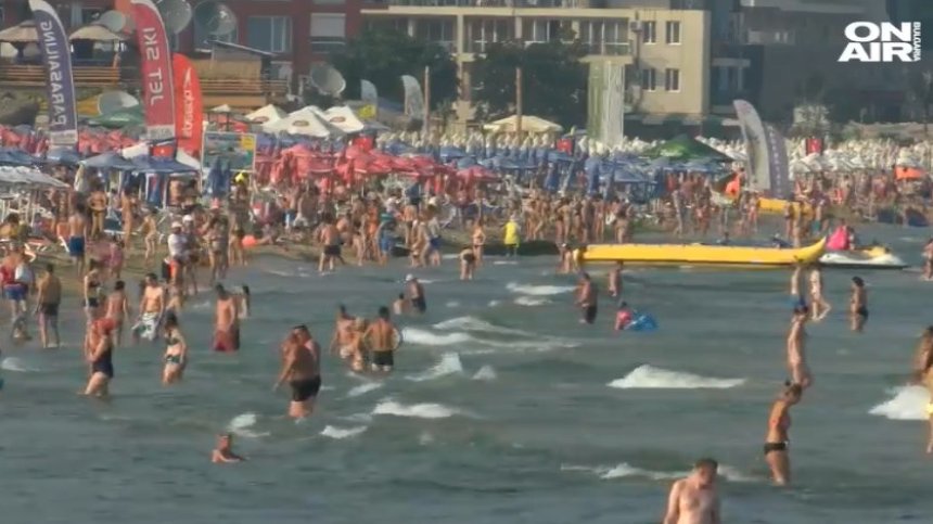 Рекорден брой туристи по Южното Черноморие, ще продължи ли напливът?