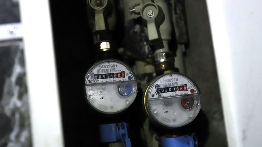 Такса "водомер" - колко ще плащаме за вода с двукомпонентната цена?