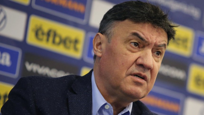 БФС наказва жестоко ЦСКА и изхвърля подкрепящите Бербатов аматьорски клубове