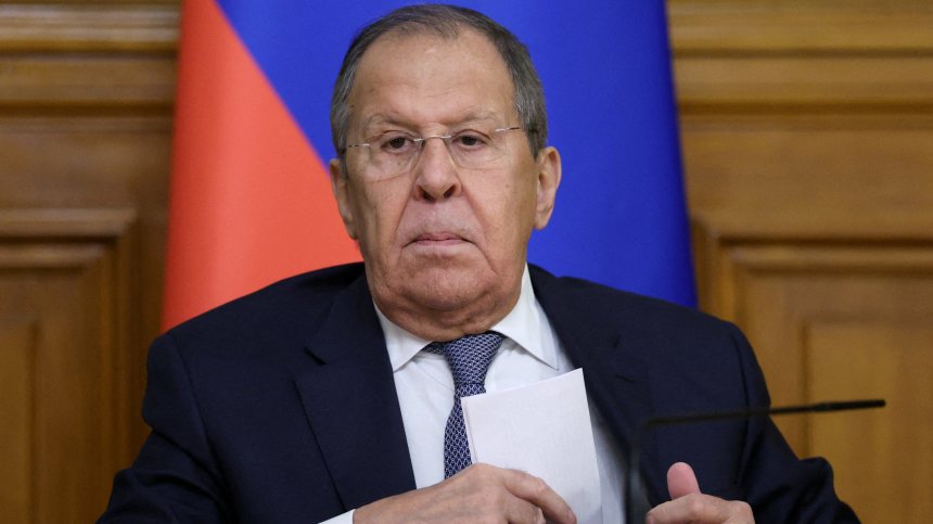 Лавров: САЩ да не ескалират войната в Украйна