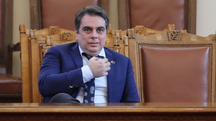 Асен Василев: Забраната за внос на зърно от Украйна е ощетила бюджета с над 146 млн. лв.