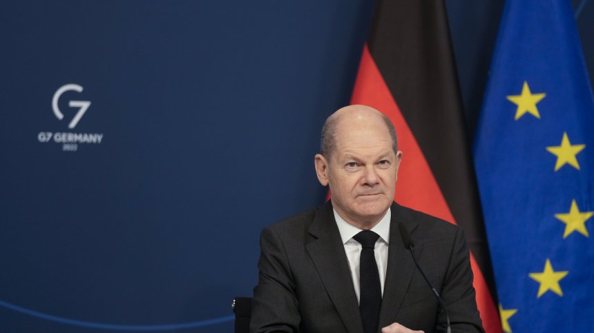 Шолц: Трябват по-решителни действия в борбата с климата, Европа не може сама да спре кризата