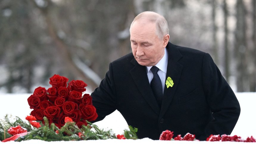 Путин почете паметта на 2-годишния си брат, загинал при обсадата на Ленинград (СНИМКИ)