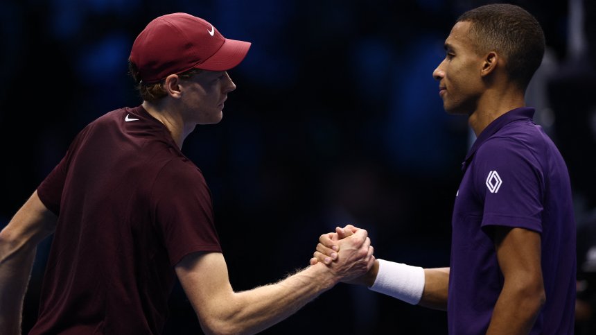 Синер не даде шанс на Оже-Алиасим на Финалите в Торино