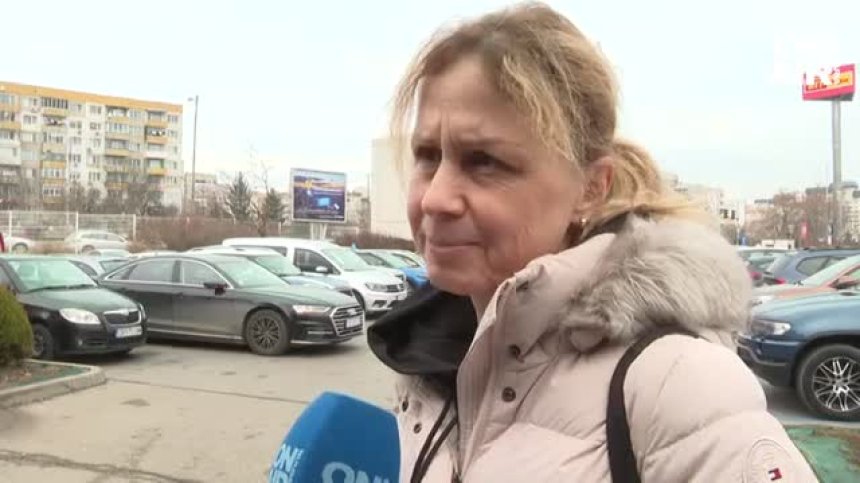 Бъдни вечер и Коледа излизат доста по-скъпо, но хората не пестят пари в магазините