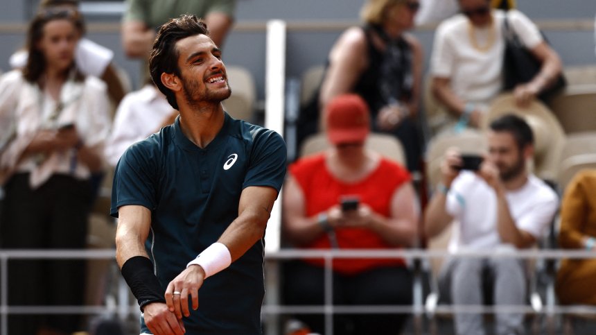 Музети е на първия си полуфинал на "Ролан Гарос" след лекция срещу Тиафо