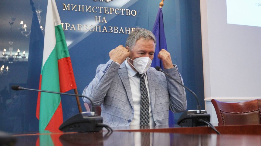 Ресторантьорите: Дискриминация! Не искаме Стойчо Кацаров за здравен министър