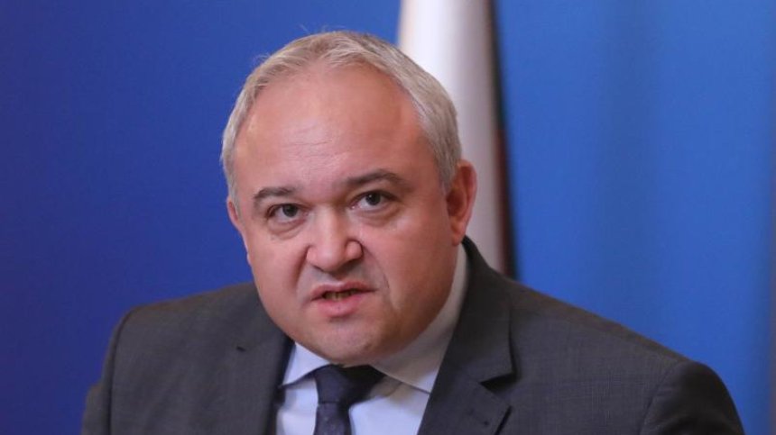 "Голите" обиски в Пловдив не били съгласувани с Демерджиев, той не изключва оставки