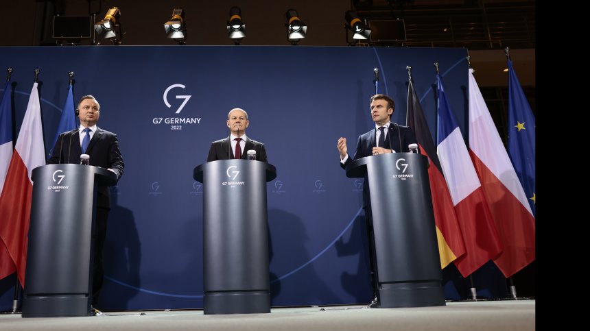 Германия, Франция и Полша настояват Москва да се ангажира със смислен диалог