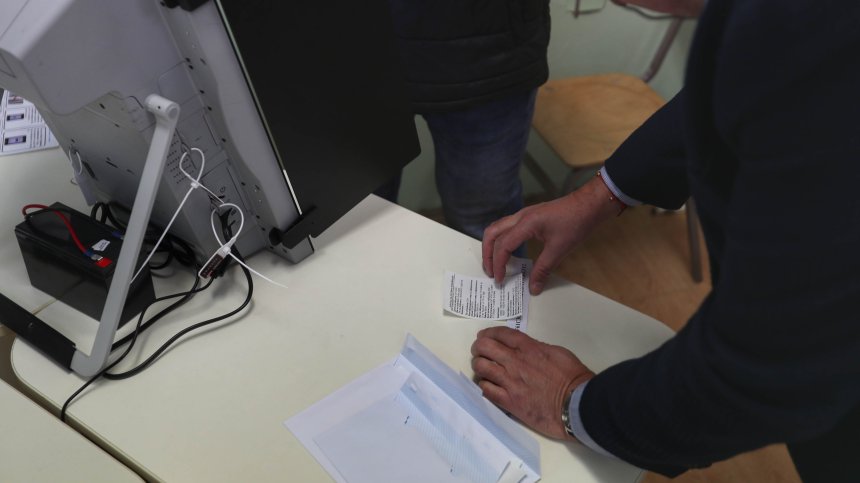 "Единствените потърпевши са избирателите" - как гласовете за един отиват за друг кандидат?