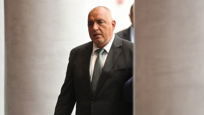 Борисов: Натъжен съм, занимаваме се с кокошкарски обиди