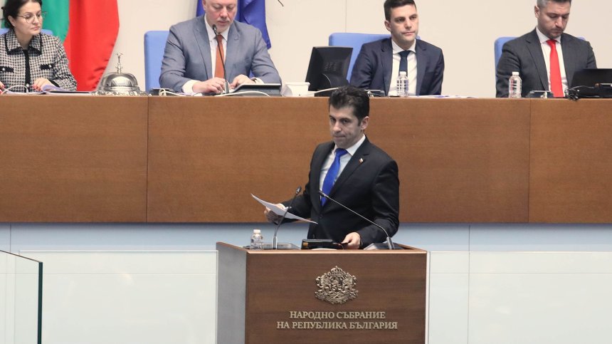 Емоционален Кирил Петков в НС: Имате ли воля да спазите уговорката или ще гледаме циркове?