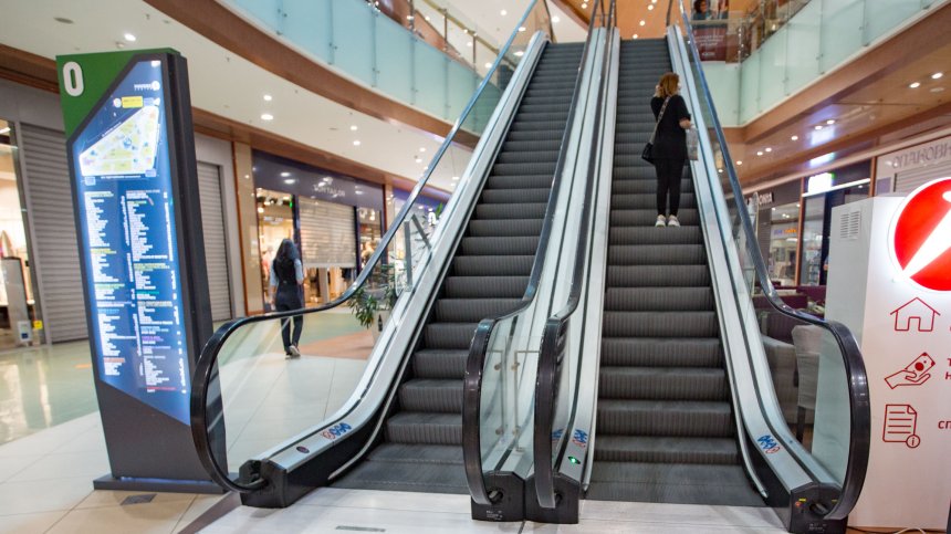 Повече от половината от вас искат засилена охрана и металдетектори в моловете