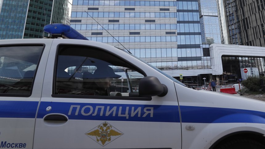 Дрон удари сграда в Москва, спряха всички полети от и до руската столица