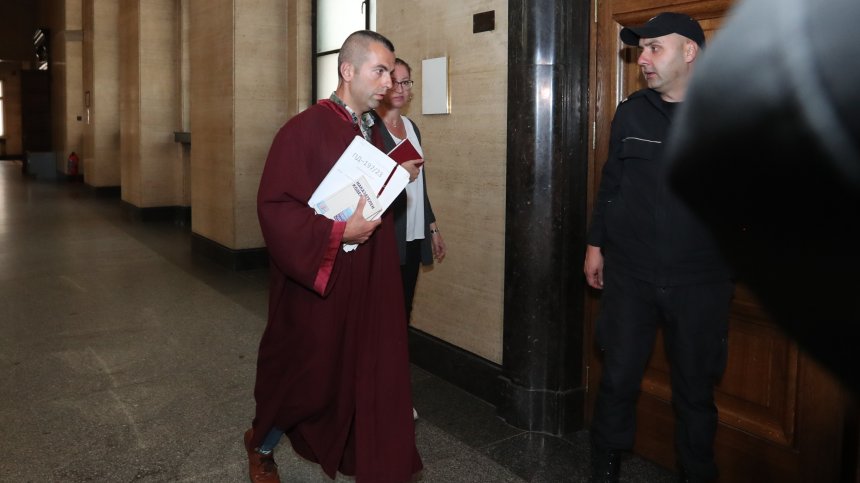 Обвинените за убийството на Кирил Русев остават в ареста