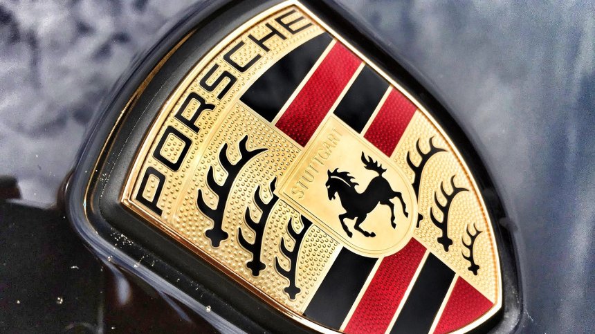 Porsche ще развива потенциала на синтетичните горива