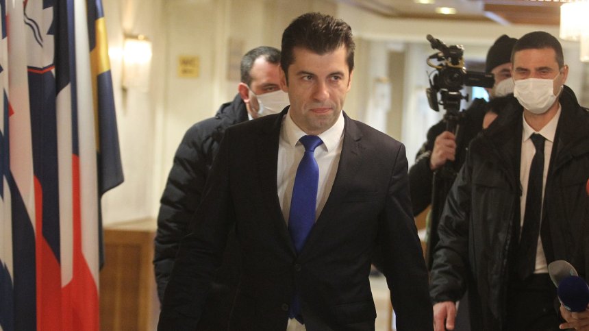 Кирил Петков: Напрежението се вдига, но не дрънчи на война