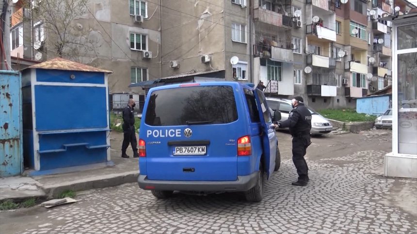 Срещу купуването на гласове: Задържаха собственик на цех за дограма в "Столипиново"