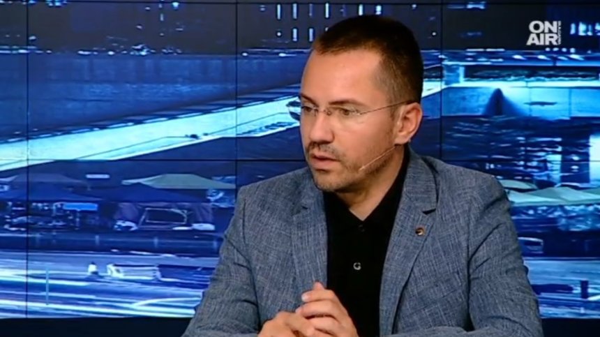 Ангел Джамбазки: Трябва да защитим правата на превозвачите ни