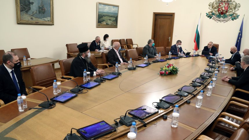 Борисов: Целта ни е на Рождество Христово хората да могат да отидат на църква