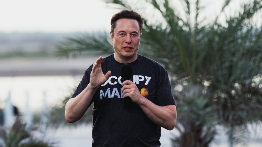 Акционер на Tesla иска Мъск да бъде заменен като главен изпълнителен директор