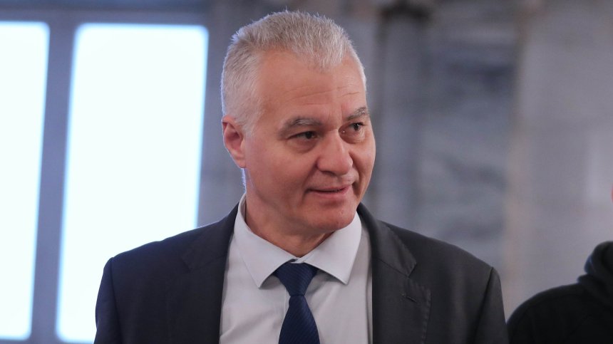Румен Радев е издал указ за освобождаването на Пламен Тончев като шеф на ДАНС