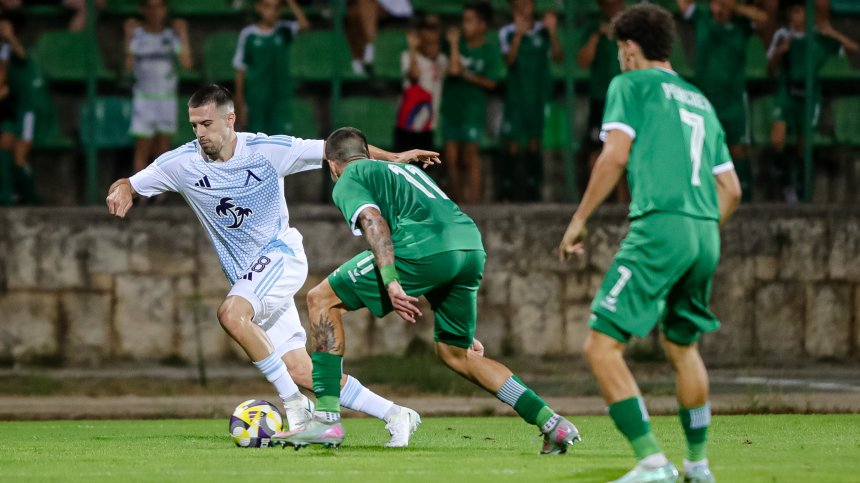 "Левски" спука гуми във Враца и пропусна да излезе на върха