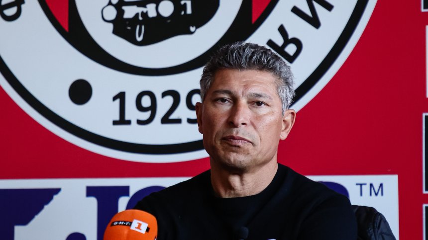 Балъков: Ако шампионатът се играе коректно, дори през бараж ще останем в efbet Лига