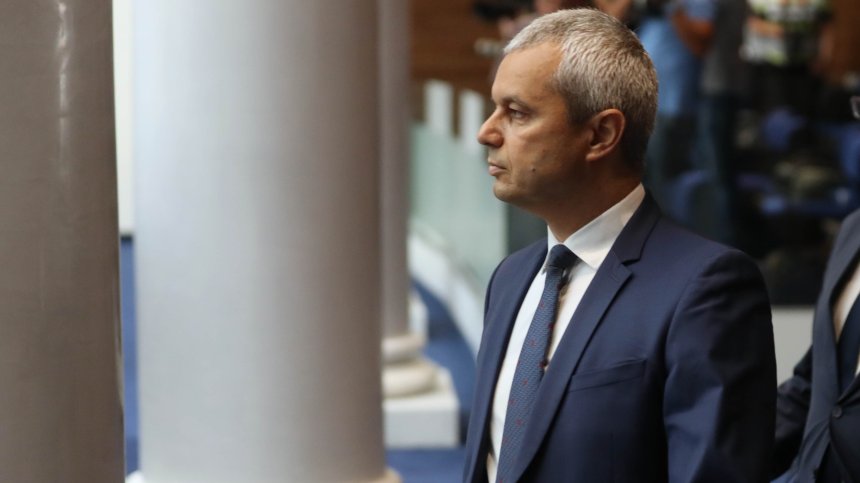 Костадинов: Радев ни вкара в две прокси войни - срещу Русия и Иран