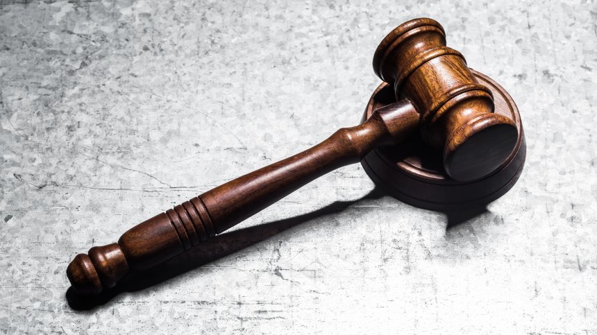 Франция иска затвор за българи за оскверняване на Холокост мемориал