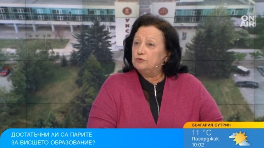 Повече пари за образование: Гарантира ли това по-високи заплати и по-добро качество?