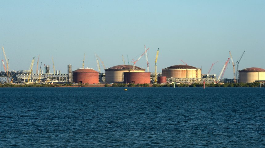 Австралия обмисля ограничаване на износа на втечнен газ