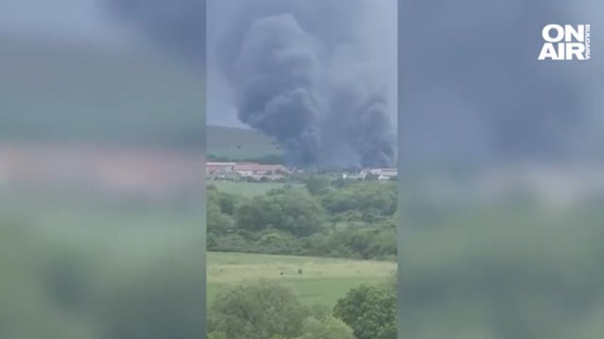 Трима са пострадалите при пожара край Божурище