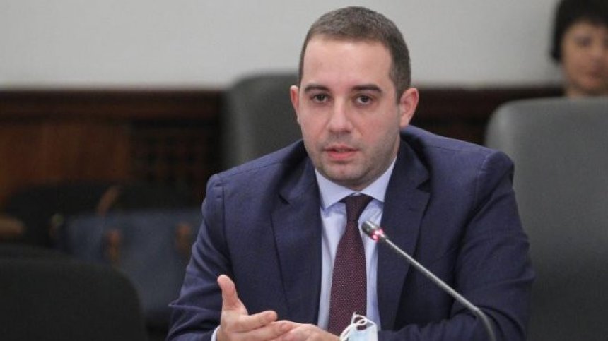 Кирилов, ИАЛ: Ваксините срещу Ковид-19 не могат да променят човешката ДНК