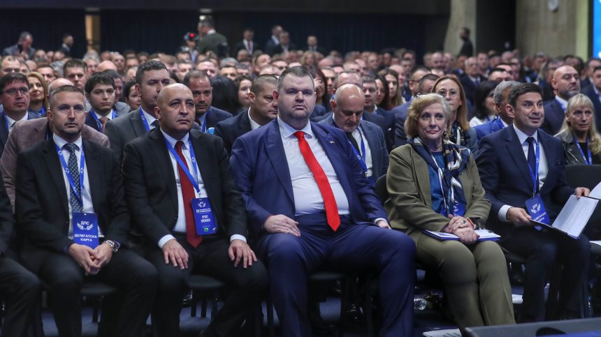 "ДПС-Ново начало": С "Лади" и "Москвичи" Радев иска да си прави PR на гърба на НСО