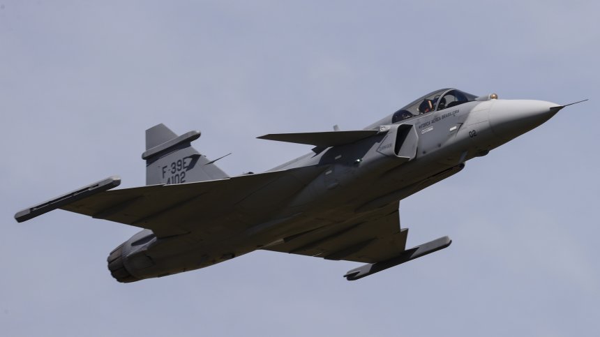 Швеция се подготвя да изпрати изтребители Gripen на Украйна?