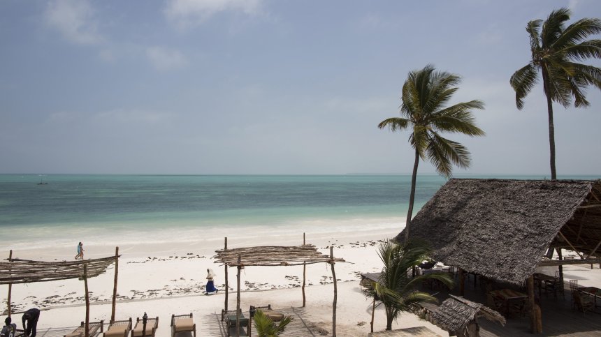 Отлив на туристи заради задължителната карантина за завърналите се от Занзибар