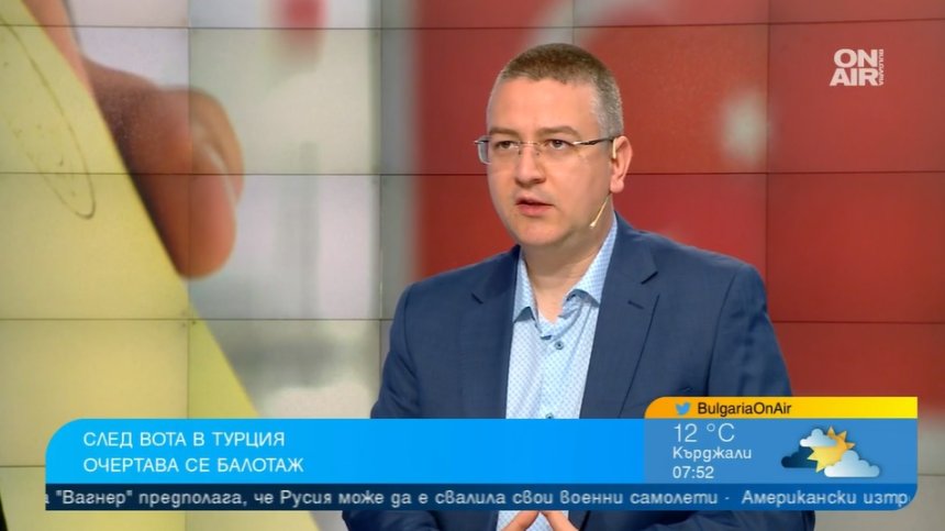 Няма отлив на доверие, опитният Ердоган удържа натиска на опозицията
