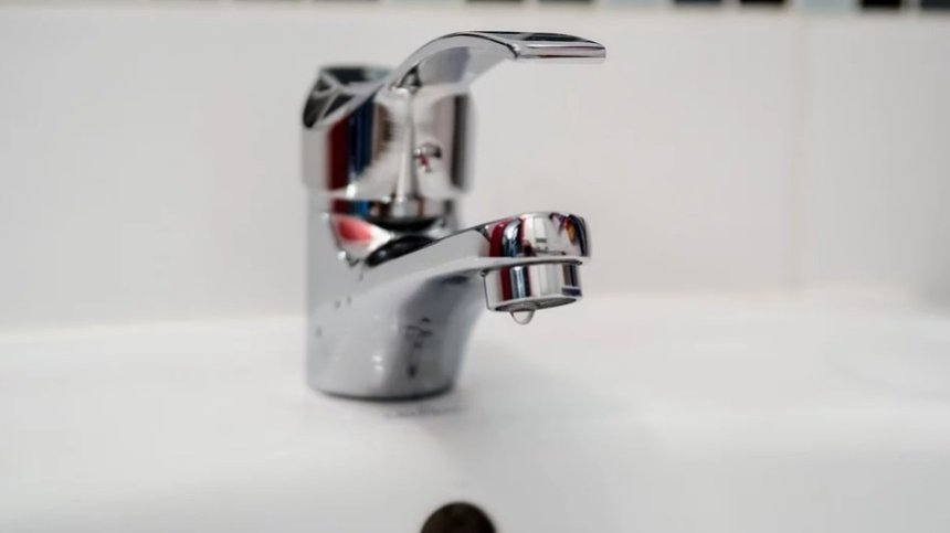 Погнаха МОСВ и МРРБ заради кризата в Перник