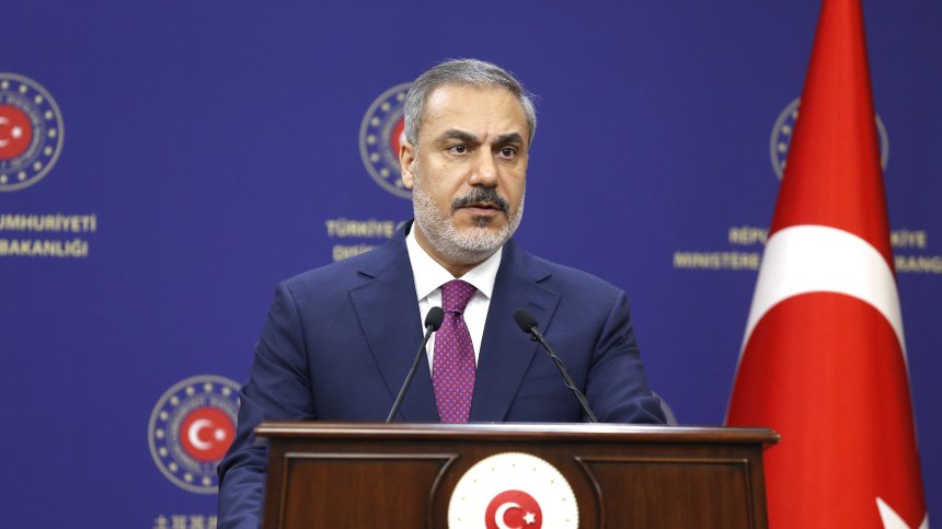 Турция отправи предупреждение за военни удари в Сирия