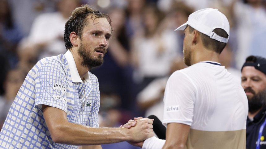 Медведев отпадна в първия кръг на US Open след шокираща загуба