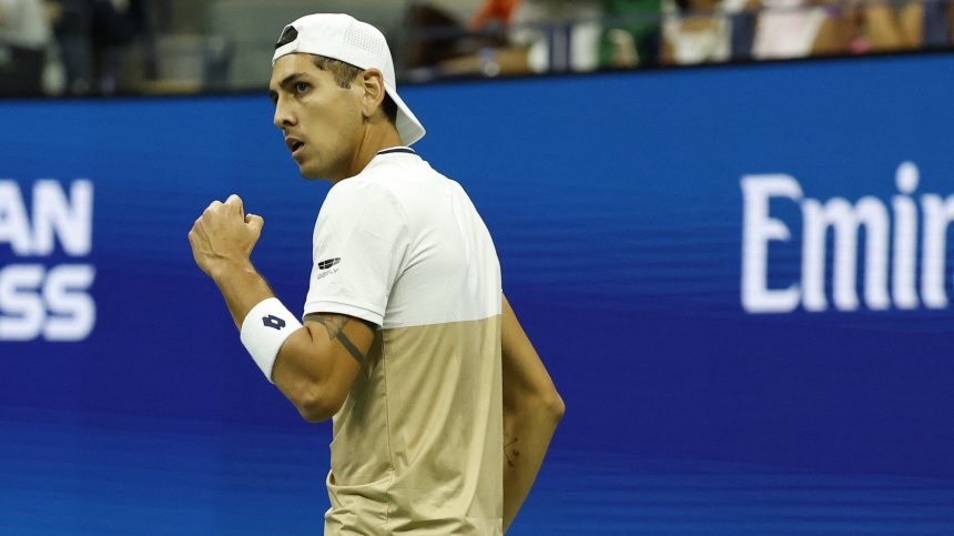 Алехандро Табило надви Музети и триумфира на турнира по тенис в Китай