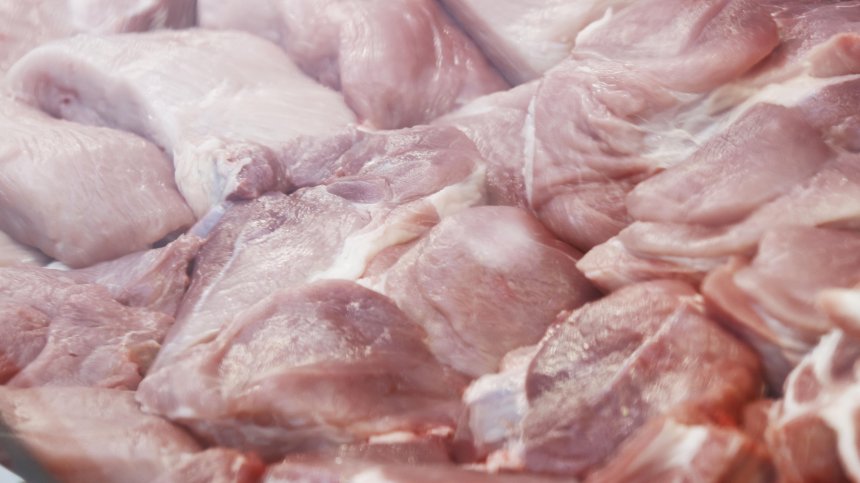 Инфлацията няма спиране: Ядем по-скъпо пилешко и свинско месо