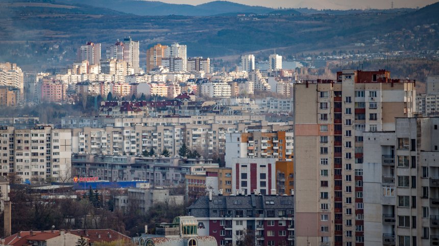 Ръст на лихвите по кредитите, депозитите в евро също скочиха